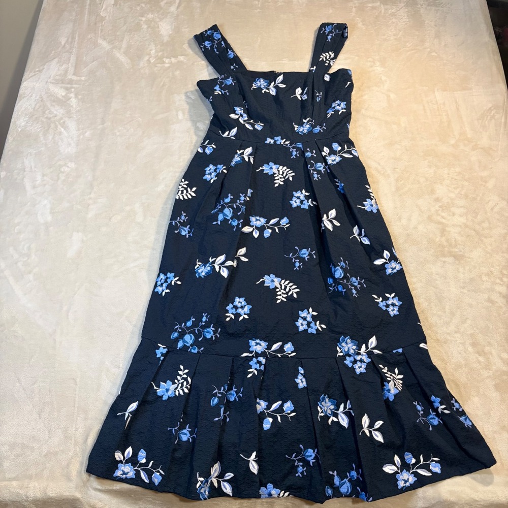 Antonio Melani Navy Blue Floral Embroidered Seersucker Midi Dress Size 4
